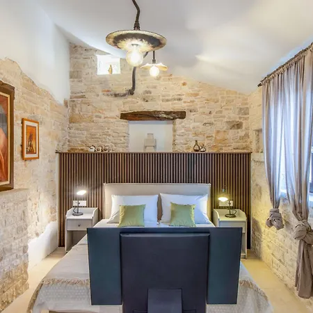 Holiday home Botra Maria Luxury By Interhome